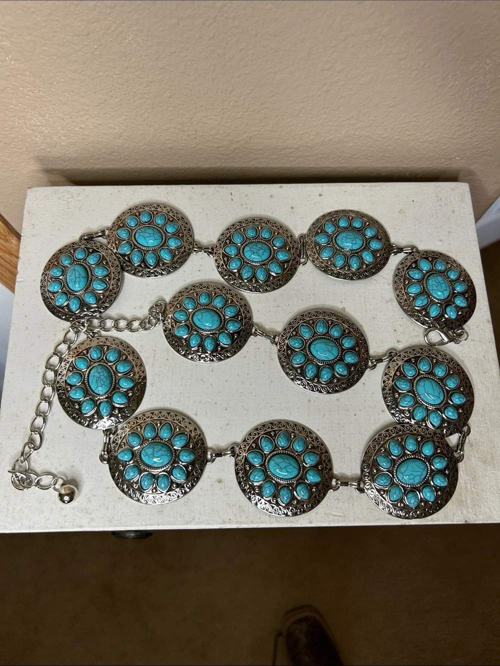 WESTERN Round Concho Faux Turquoise Chain Belt